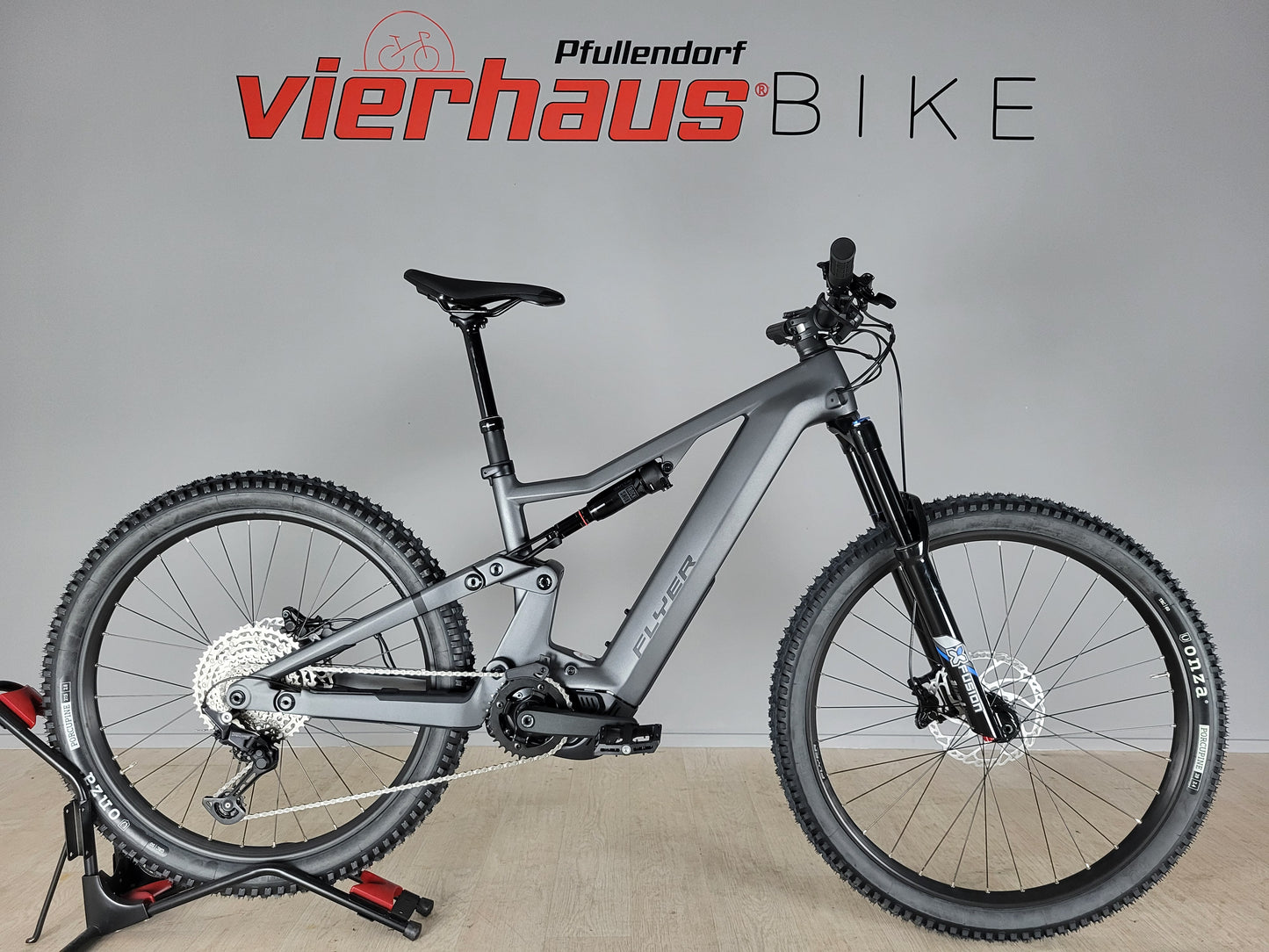 Flyer UPROC X 2.10 M/ 41 cm