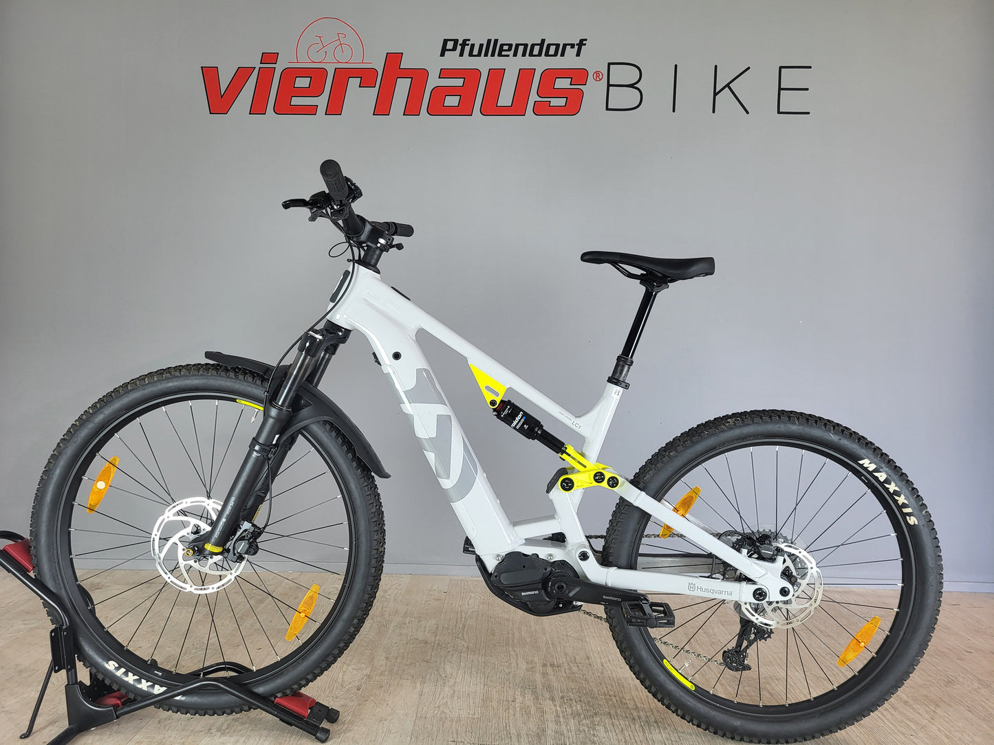 Husqvarna Light Cross LC1