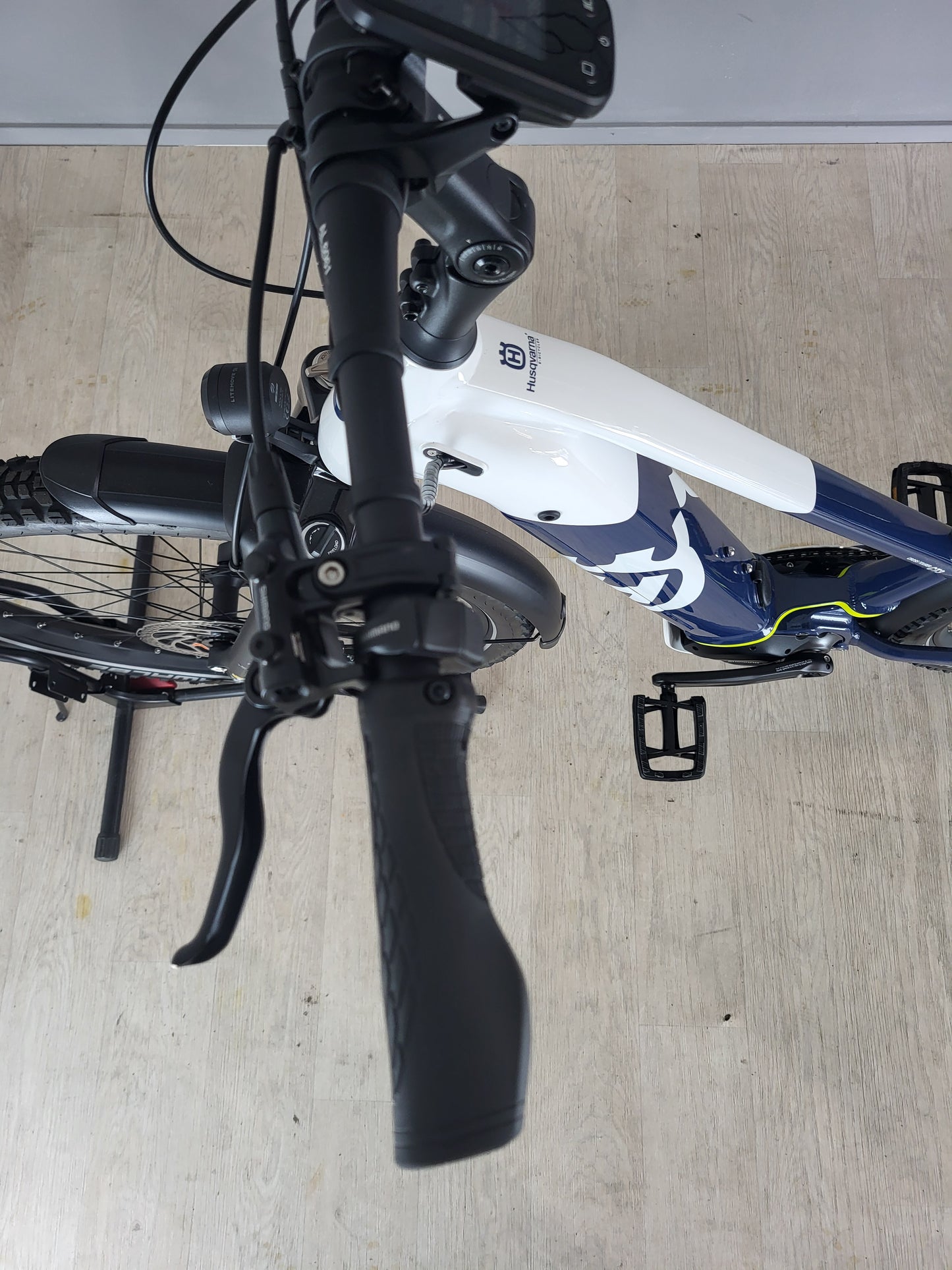 Husqvarna Cross Tourer CT3 | VH-B-1063