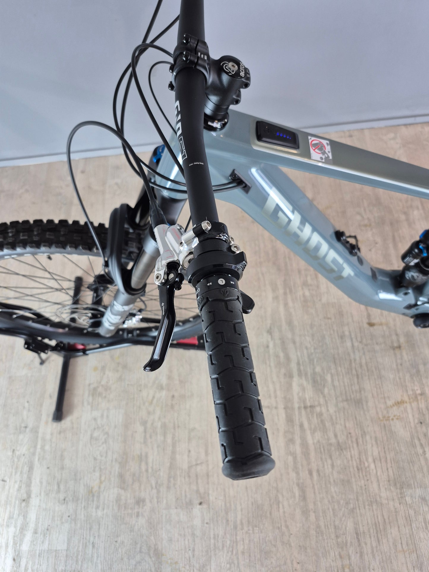 Ghost Path Riot Advanced | VH-B-1141