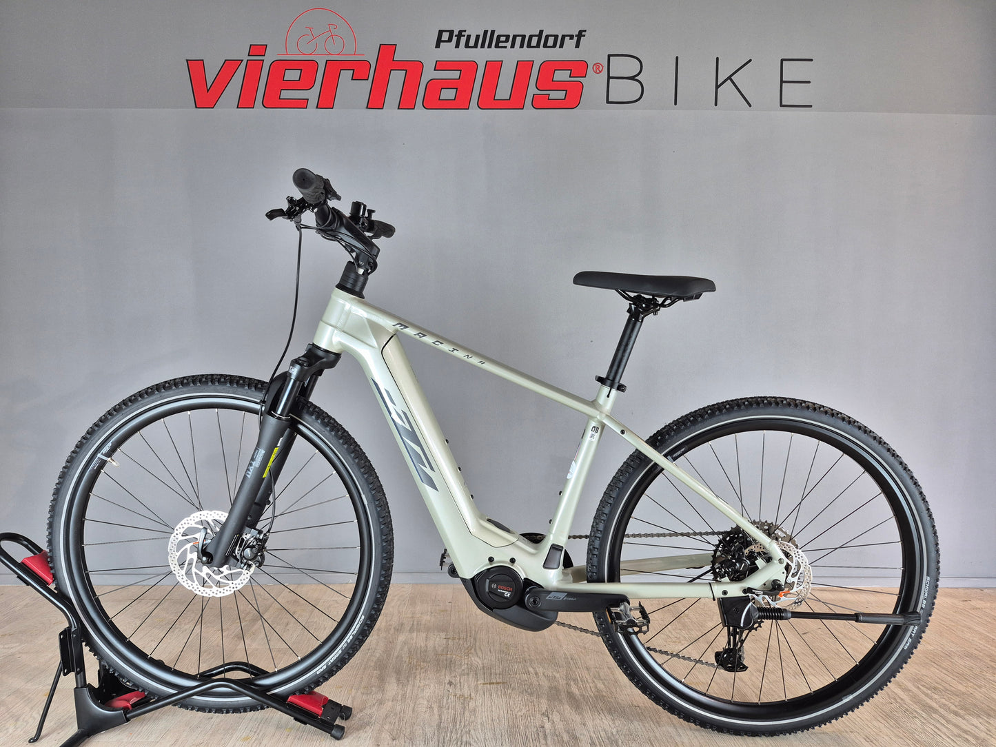 KTM Macina Cross 720 | VH-B-1202