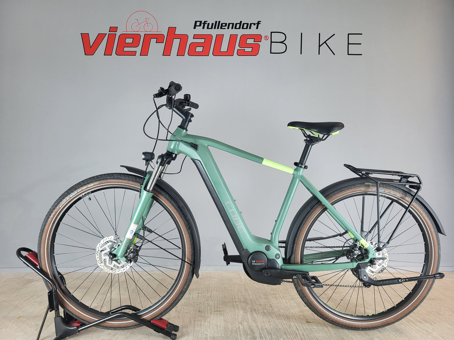 Cube Touring Hybrid One | VH-B-1138